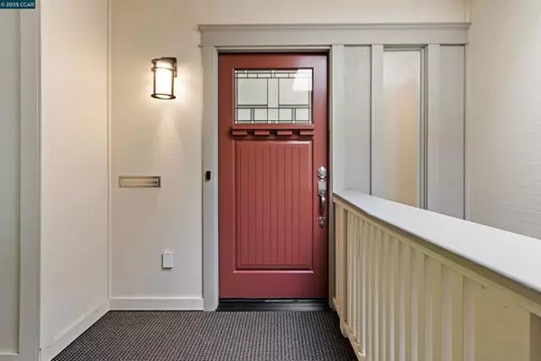 Walnut Creek, CA 94595,2232 Golden Rain Rd