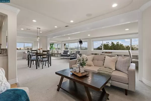 Walnut Creek, CA 94595,2232 Golden Rain Rd