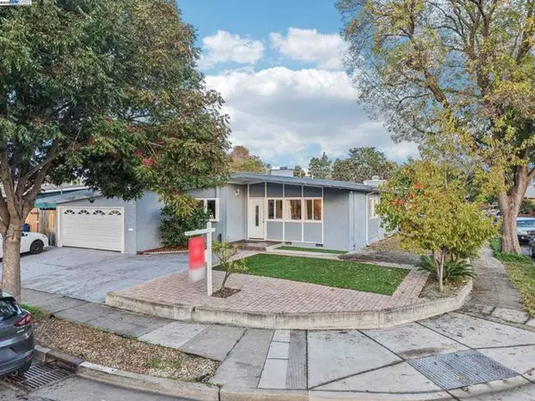 Hayward, CA 94544,24282 Willimet Way