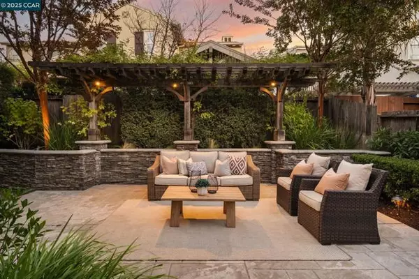 Danville, CA 94506,2207 Creekview Place