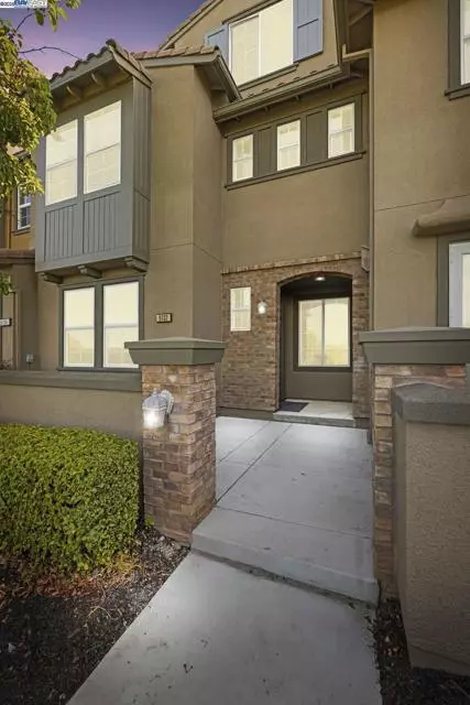 5132 Fioli Loop, San Ramon, CA 94582