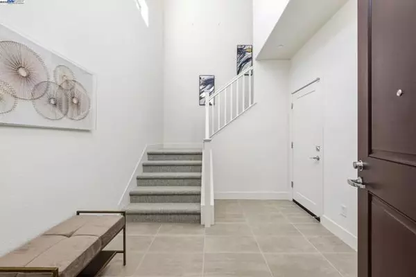 Dublin, CA 94568,5581 Dublin Blvd