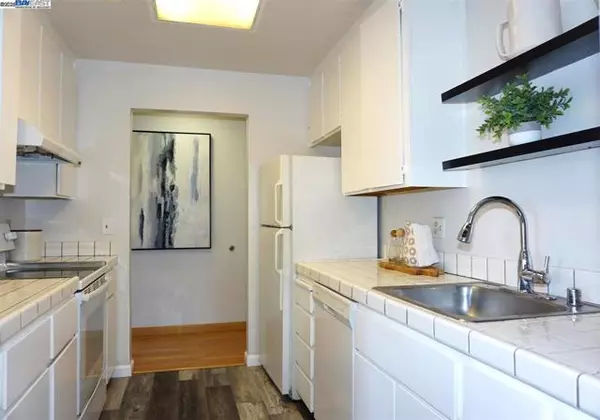 Fremont, CA 94538,39495 Albany Cmn