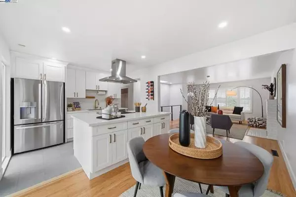 Hayward, CA 94541,24006 Azevedo Ave