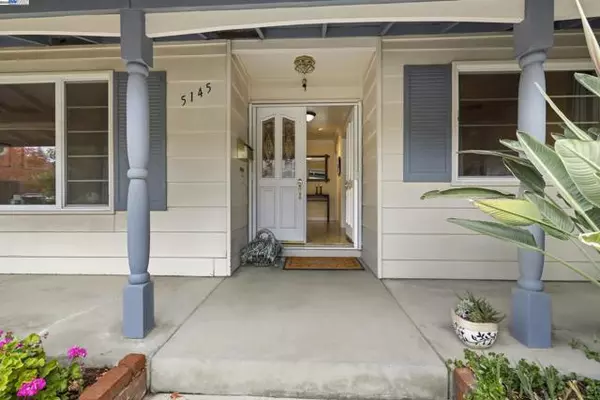 Pleasanton, CA 94588,5145 Springdale Ave