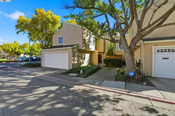 Hayward, CA 94544,93 Cassia Dr