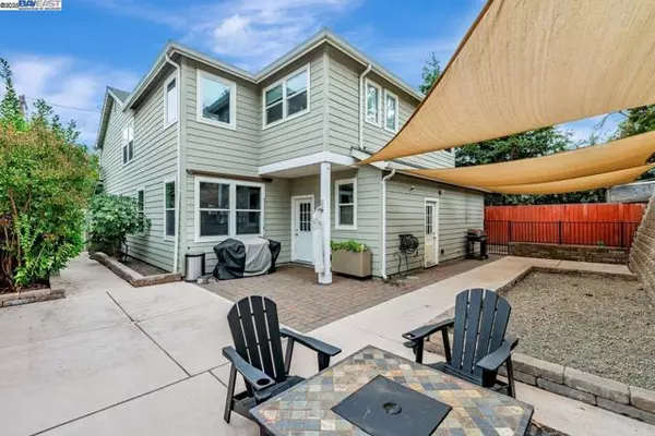 1115 Vine Ave, Martinez, CA 94553