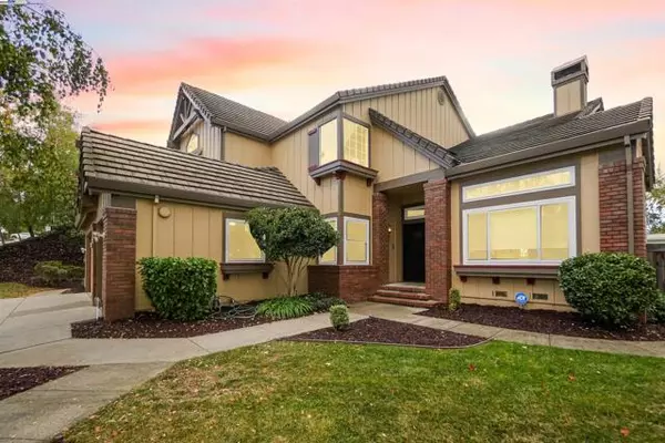 Hayward, CA 94542,28475 Fox Hollow Dr