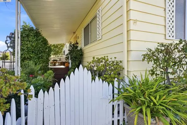 Fremont, CA 94555,4141 Deep Creek Rd