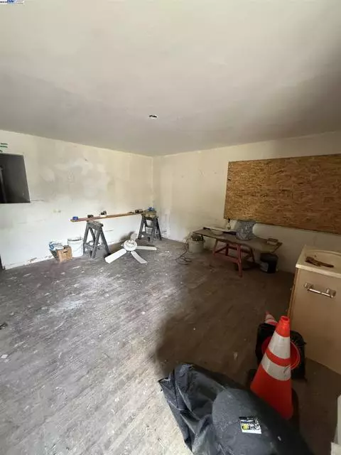 Concord, CA 94521,1567 Glazier Drive