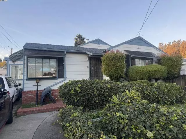 2735 Truman Ave, Oakland, CA 94605