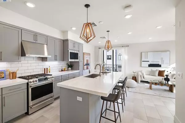 3838 Development Ter, Fremont, CA 94538