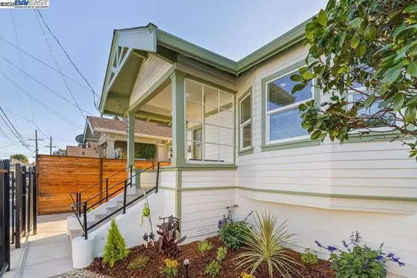 Oakland, CA 94621,5605 East 16Th St