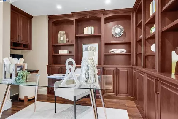 Danville, CA 94526,593 Saint George Rd