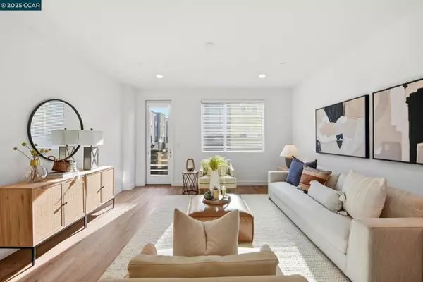 967 24Th St, Oakland, CA 94607