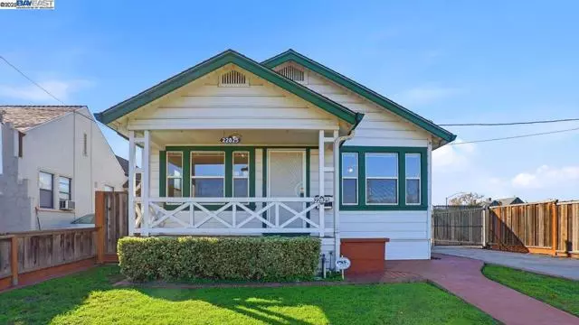 Hayward, CA 94541,22825 Watkins St