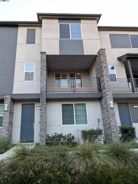 Hayward, CA 94544,721 Delve Ct