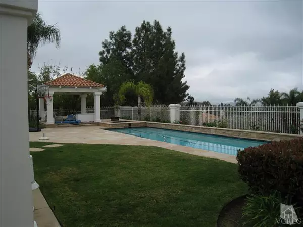 Calabasas, CA 91302,5425 Fremantle Lane