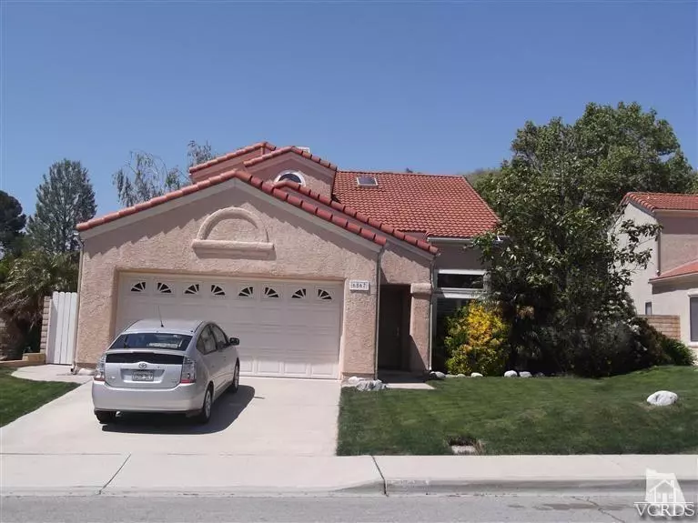 6867 Pecan Avenue, Moorpark, CA 93021