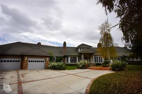 Westlake Village, CA 91362,4382 Cresthaven Drive