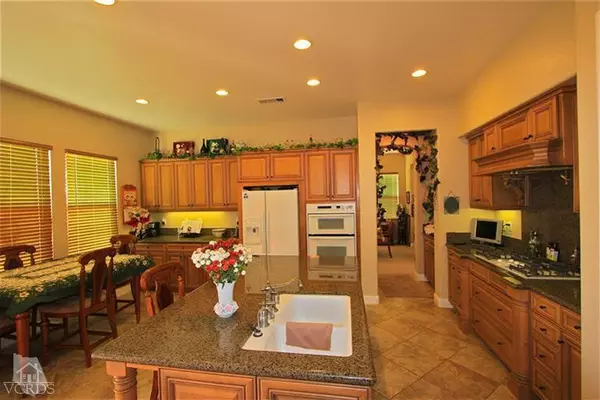 Simi Valley, CA 93065,1714 Creston Court