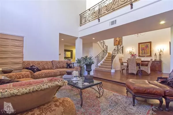 Westlake Village, CA 91361,32118 Canyon Ridge Drive