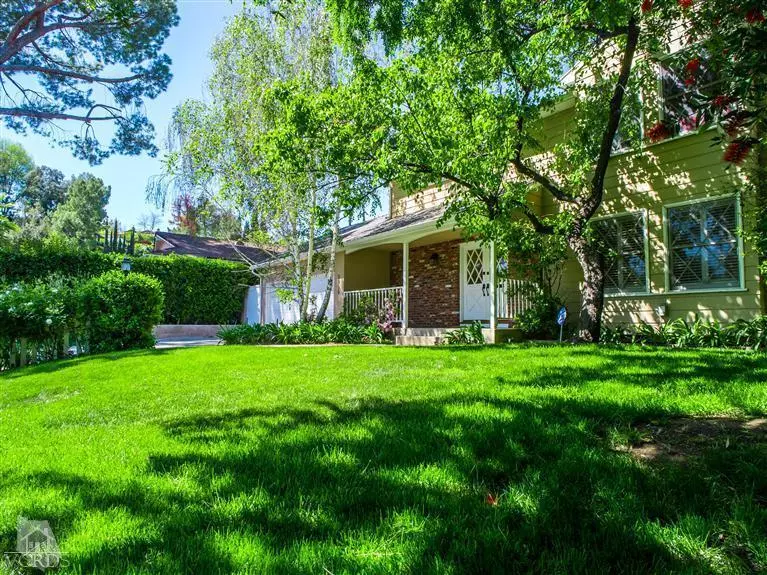 5919 Hanna Avenue, Woodland Hills, CA 91367