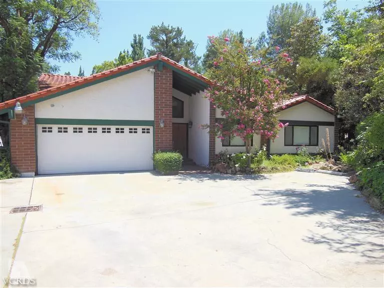 4552 Poe Avenue, Woodland Hills, CA 91364