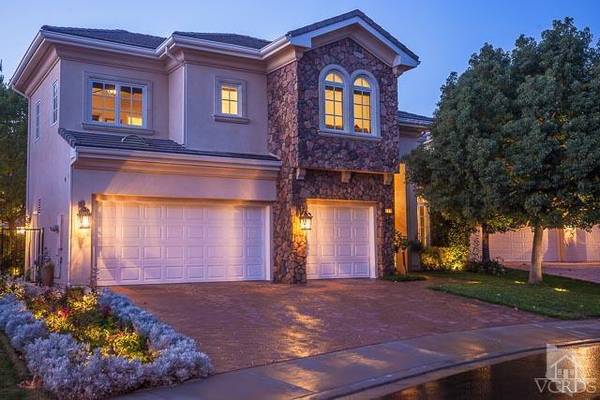 339 Baybrook Court, Lake Sherwood, CA 91361