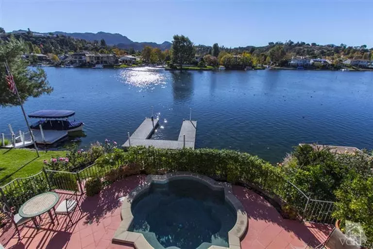 Westlake Village, CA 91361,32262 Oakshore Drive