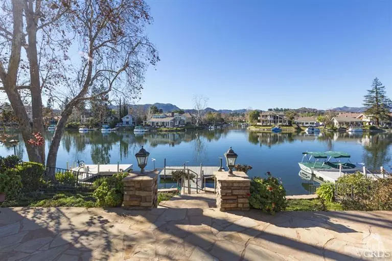 2740 Lakeridge Lane, Westlake Village, CA 91361