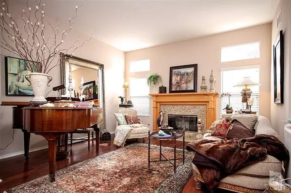 Oak Park, CA 91377,962 Deerhill Road