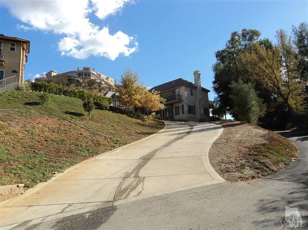 2235 Pinecrest Road, Agoura Hills, CA 91301