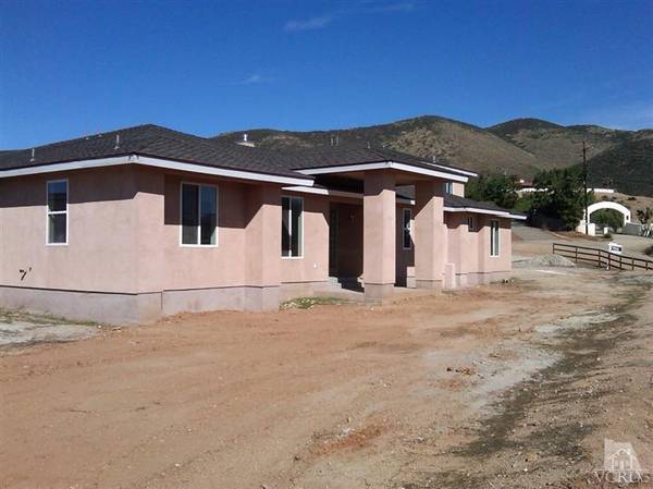 34371 Lavery Canyon Road, Agua Dulce, CA 91390