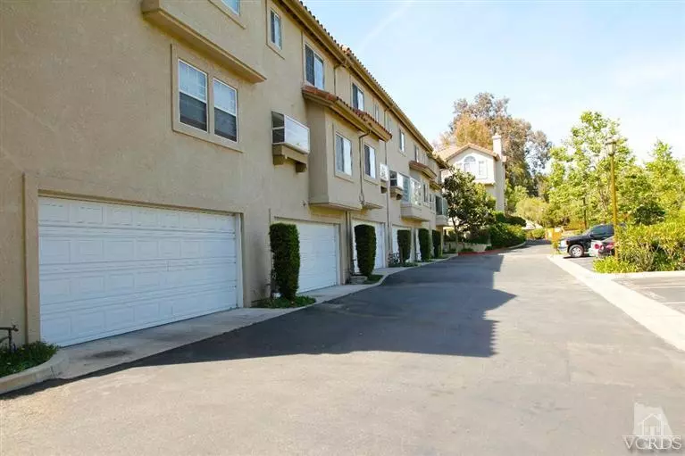 634 Warwick Avenue #8, Thousand Oaks, CA 91360