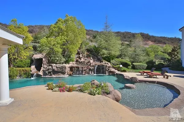 1024 Cheshire Hills Court, Westlake Village, CA 91361