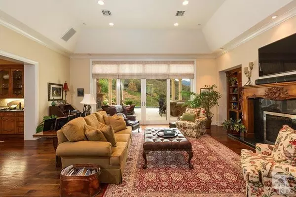 Lake Sherwood, CA 91361,106 Queens Garden Drive