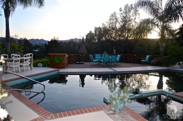 857 Rim Crest Drive, Westlake Village, CA 91361