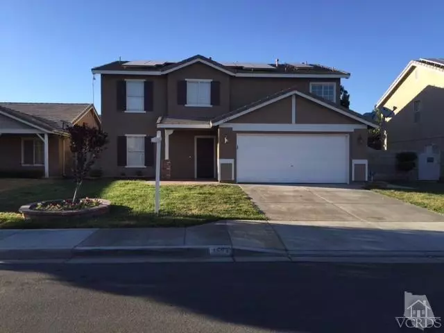 1553 W Holguin Street, Lancaster, CA 93534