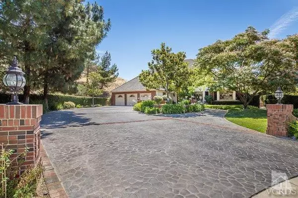 29300 Cambridge Court, Agoura Hills, CA 91301