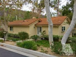 Oak Park, CA 91377,5697 Camelia Lane