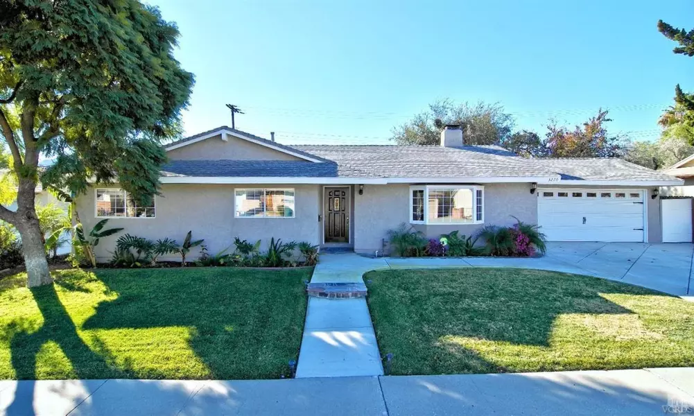 3270 Frankie Drive, Newbury Park, CA 91320