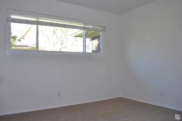 Newbury Park, CA 91320,667 Avenida Del Platino