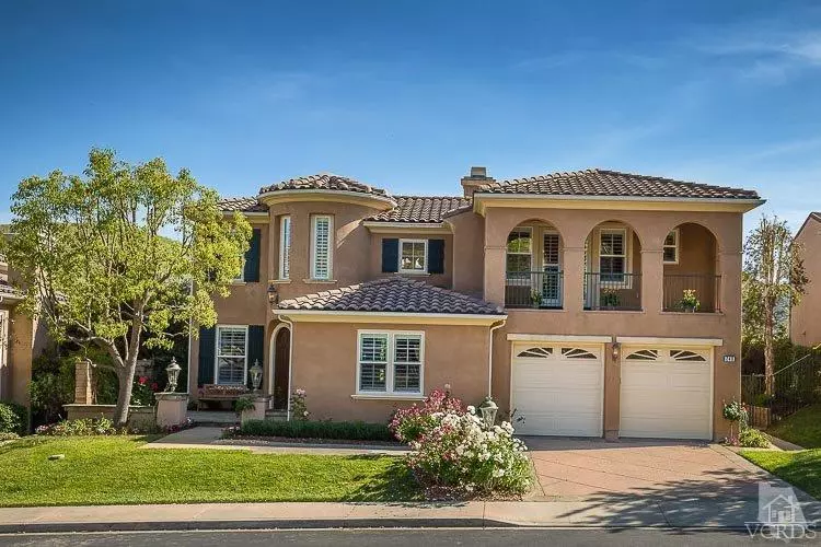 240 Spruce Circle, Simi Valley, CA 93065