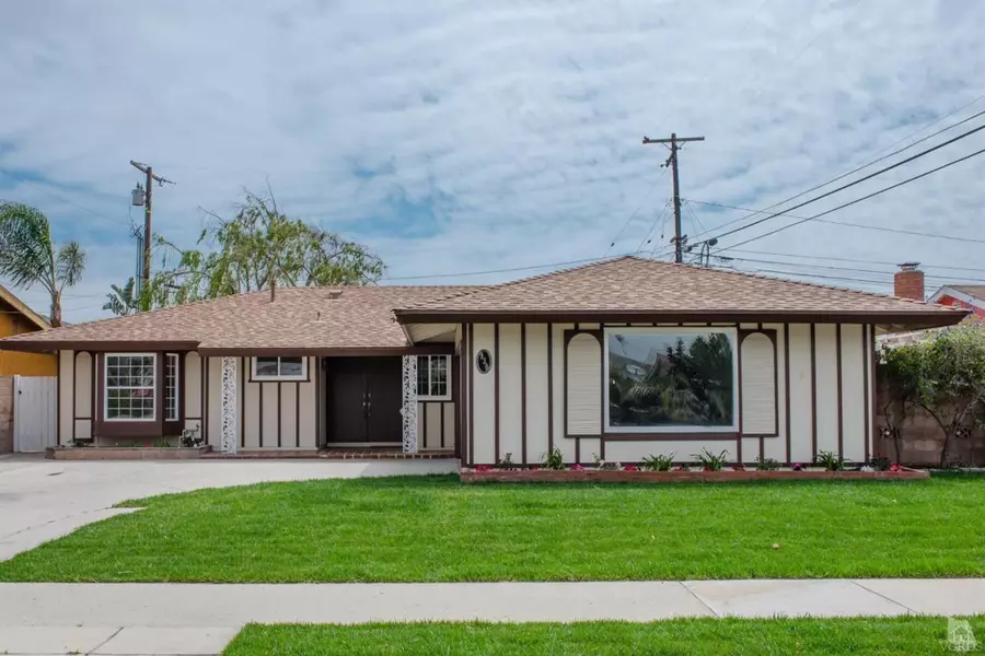 930 W Poplar Street, Oxnard, CA 93033