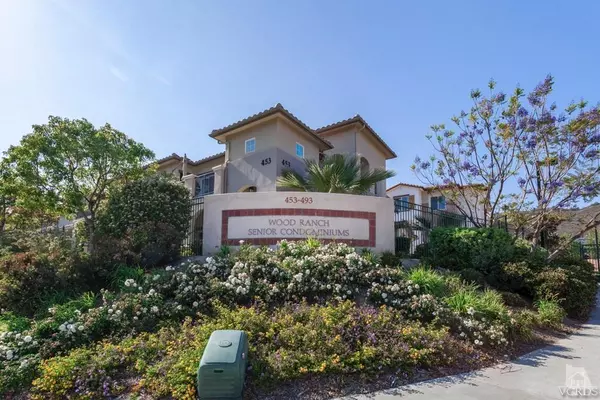 461 Country Club Drive #206, Simi Valley, CA 93065