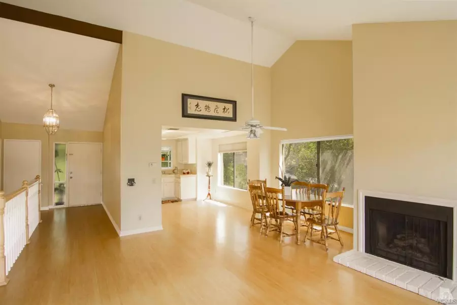 1 Meadowlark Lane, Oak Park, CA 91377