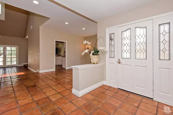 Westlake Village, CA 91361,32142 Canyon Crest Court