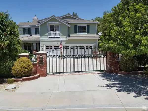 608 Summer Tree Court, Simi Valley, CA 93065