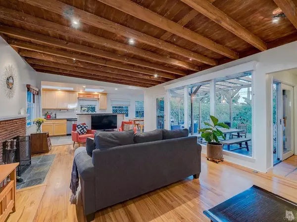 3764 Paloma Drive,  Ventura,  CA 93003